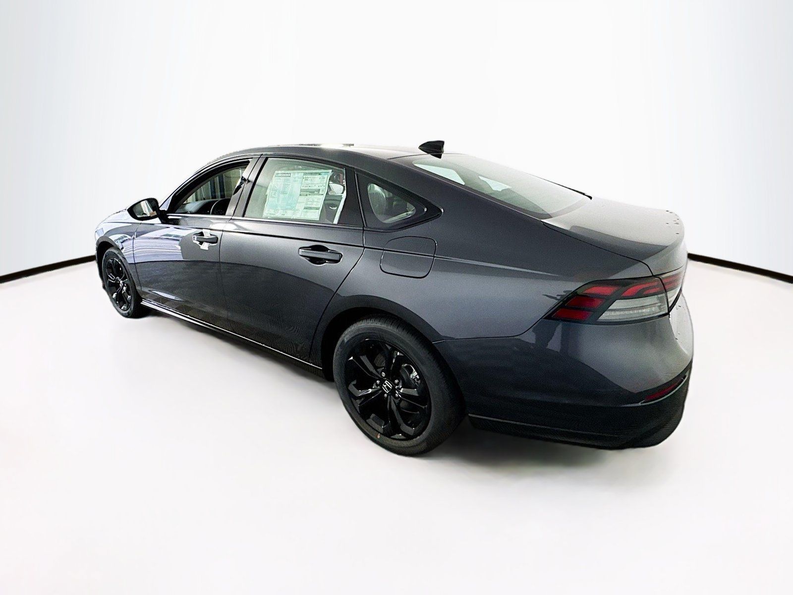 Used 2025 Honda Accord SE image 6