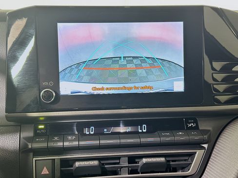 Used 2025 Toyota Camry SE w/ Convenience Package FWD image 25