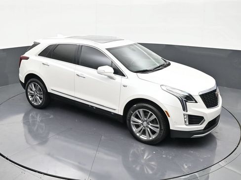 Certified 2023 Cadillac XT5 Premium Luxury w/ Technology Package FWD image 19