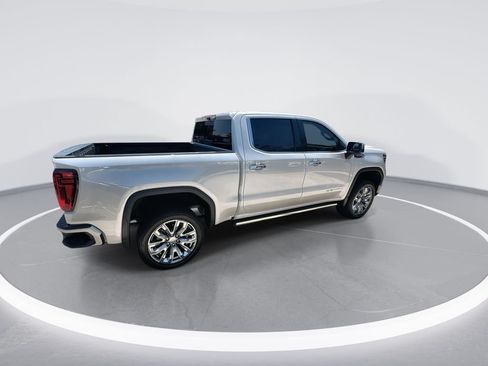 Used 2025 GMC Sierra 1500 Denali w/ Denali Reserve Package AWD/4WD image 8