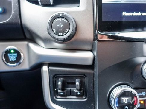 Used 2022 Ford Expedition Max XLT image 5