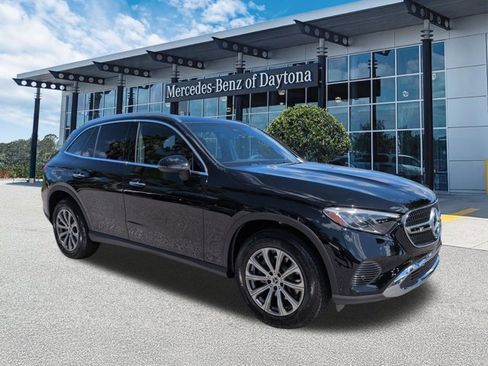 New 2026 Mercedes-Benz GLC 300 image 2