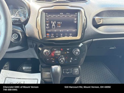 Used 2023 Jeep Renegade Latitude AWD/4WD image 20