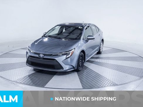 Used 2025 Toyota Corolla LE FWD image 2