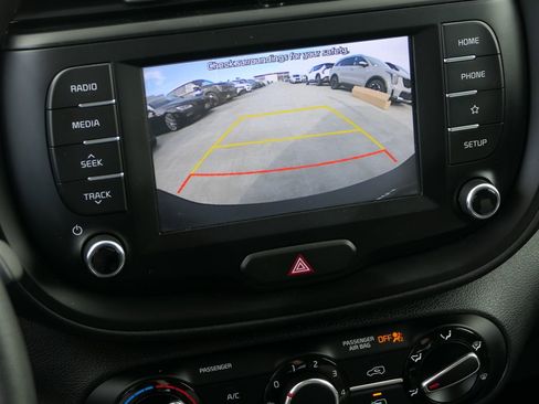 Used 2021 Kia Soul LX image 20