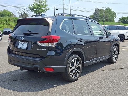 Used 2023 Subaru Forester Limited AWD/4WD image 6