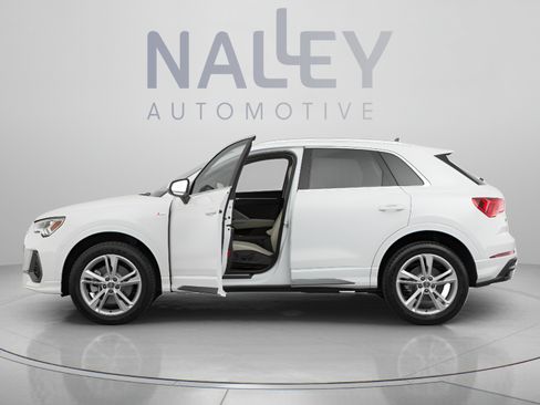 Used 2021 Audi Q3 2.0T Premium Plus w/ Premium Plus Package AWD/4WD image 2