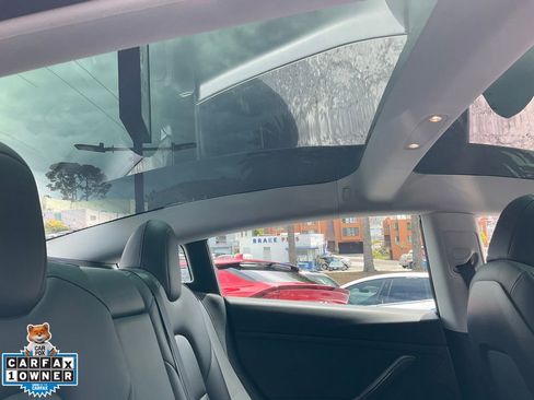 Used 2022 Tesla Model 3 Long Range AWD/4WD image 58