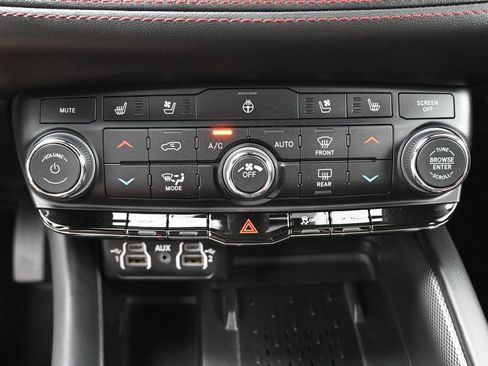 Used 2025 Dodge Durango R/T AWD/4WD image 24