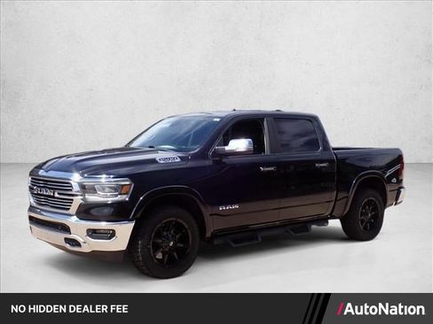 Used 2019 RAM 1500 Laramie AWD/4WD image 1