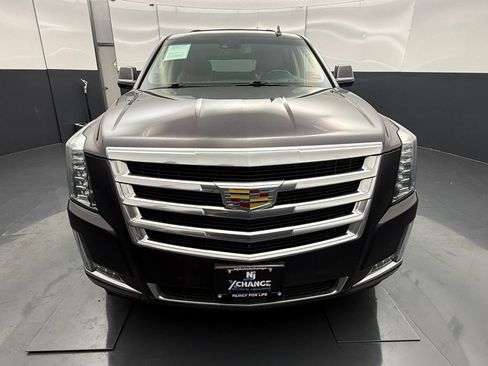 Used 2016 Cadillac Escalade ESV Premium AWD/4WD image 2
