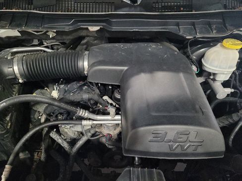 Used 2018 RAM 1500 Big Horn AWD/4WD image 30