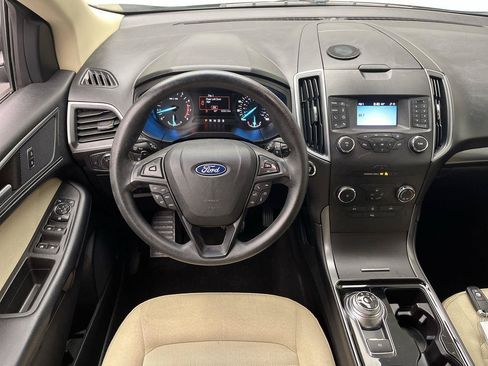 Certified 2019 Ford Edge SE w/ Cargo Accessory Package AWD/4WD image 11