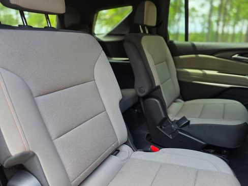 Used 2026 Chevrolet Traverse LT w/ Driver Confidence Package FWD image 22