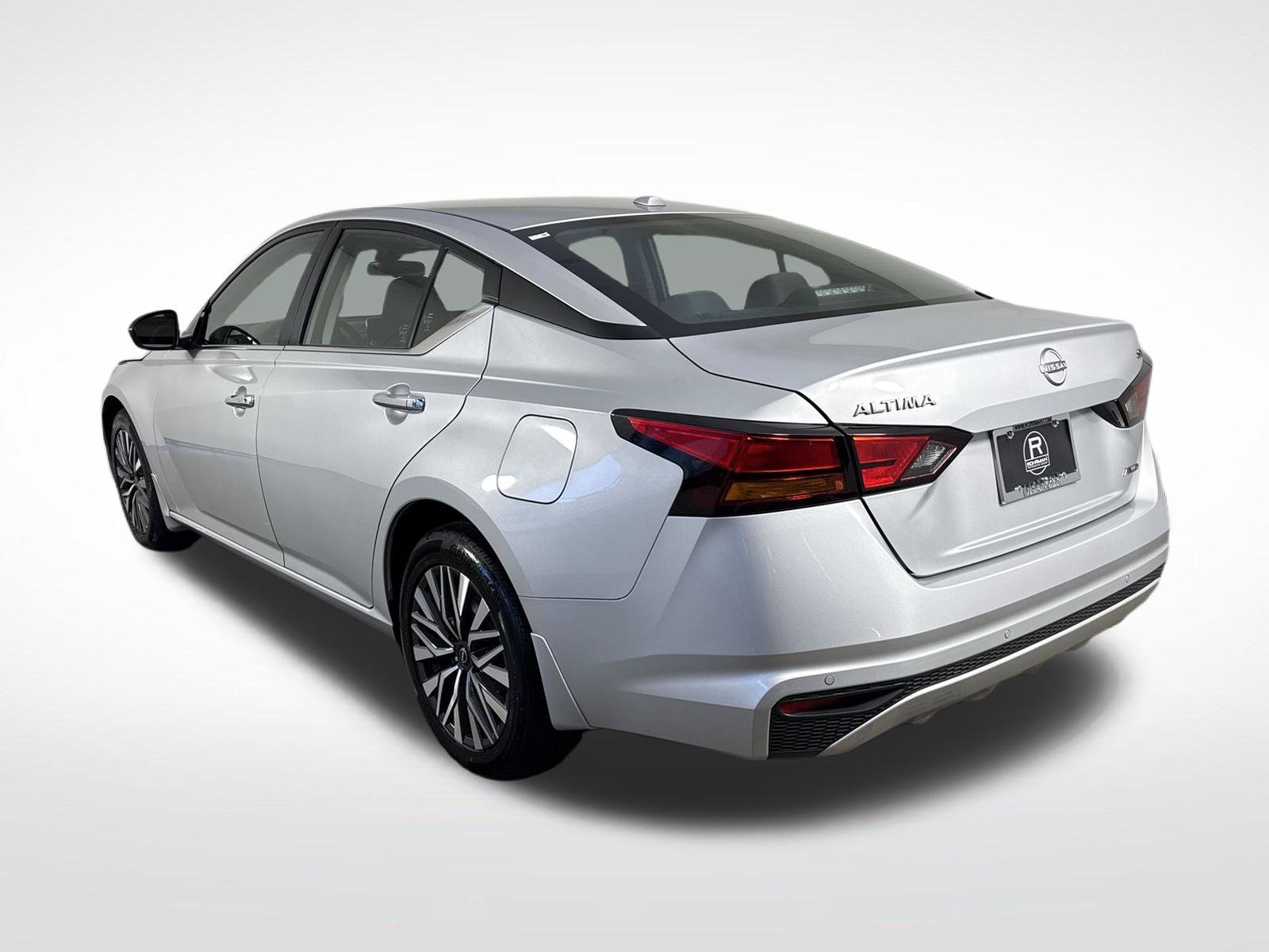 Certified 2024 Nissan Altima 2.5 SV AWD/4WD image 32