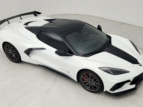 Certified 2024 Chevrolet Corvette Stingray Preferred Conv w/ Z51 Performance Package image 14