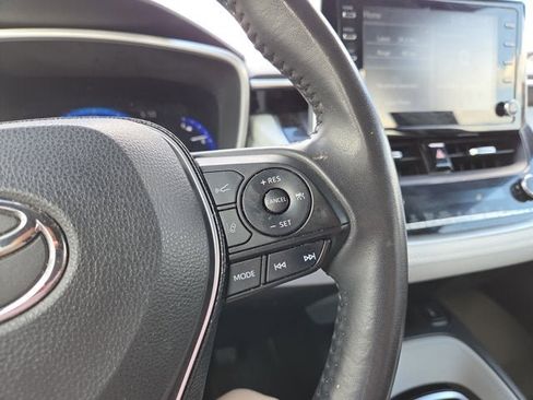 Used 2021 Toyota Corolla XSE FWD image 21