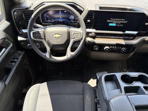 Certified 2022 Chevrolet Silverado 1500 LT RWD image 18