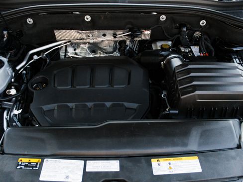 Used 2025 Volkswagen Atlas SE AWD/4WD image 30
