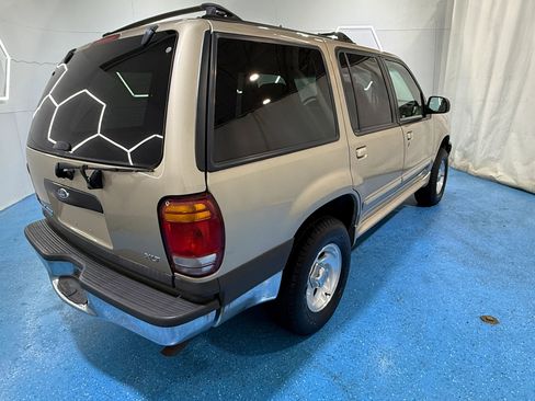 Used 1999 Ford Explorer 4WD 4-Door image 10