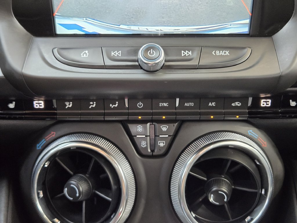 Used 2016 Chevrolet Camaro SS RWD image 19