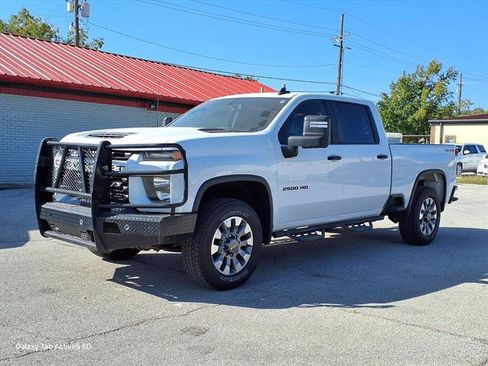 Used 2023 Chevrolet Silverado 2500 Custom w/ Custom Value Package image 25