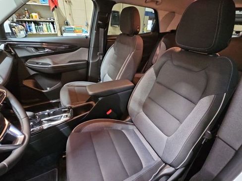 New 2025 Chevrolet TrailBlazer LT w/ LT Cold Weather Package image 19