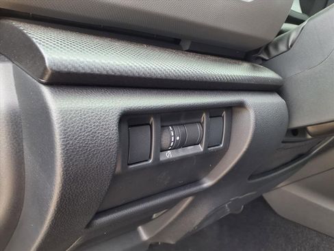 Certified 2025 Subaru Crosstrek 2.5i Limited w/ Crosstrek Mirror Package image 15