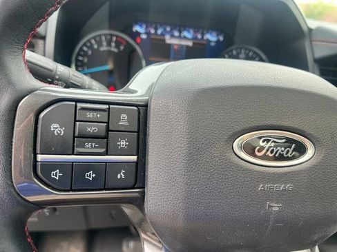 Used 2024 Ford Expedition Limited AWD/4WD image 25