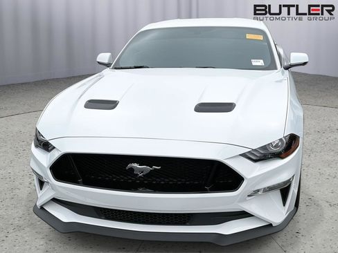 Used 2018 Ford Mustang GT Premium w/ GT Performance Package RWD image 3