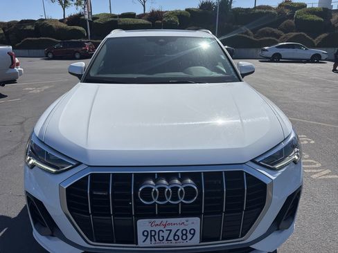Used 2025 Audi Q3 2.0T Premium AWD/4WD image 2