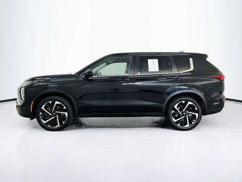 Used 2024 Mitsubishi Outlander SE AWD/4WD image 4