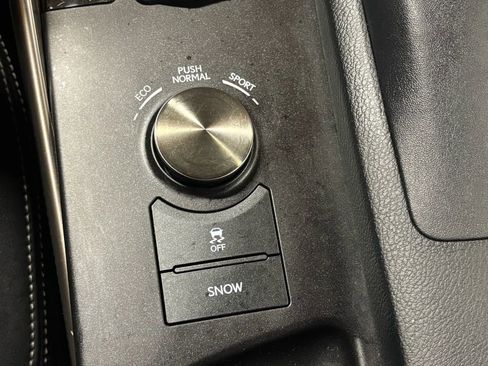 Used 2016 Lexus IS 300 AWD image 38