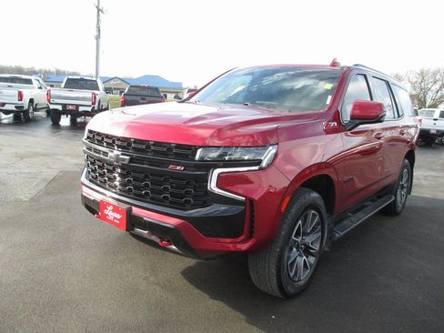 Used 2023 Chevrolet Tahoe Z71 w/ Luxury Package image 11