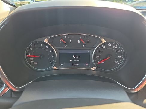 Used 2023 Chevrolet Equinox Premier AWD/4WD image 46