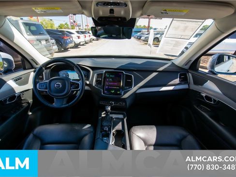 Used 2022 Volvo XC90 T5 Momentum w/ Protection Package Premier image 13