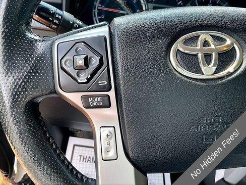 Used 2014 Toyota 4Runner SR5 AWD/4WD image 15