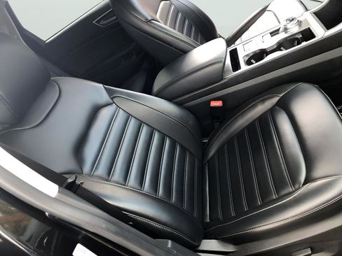 Used 2023 Ford Edge SEL image 23