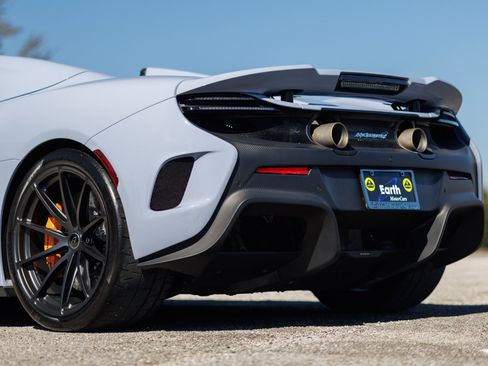 Used 2016 McLaren 675LT Spider image 37