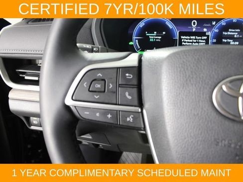Used 2025 Toyota Grand Highlander AWD Hybrid image 19