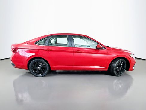New 2026 Volkswagen Jetta SE image 8