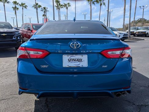 Used 2020 Toyota Camry SE image 5