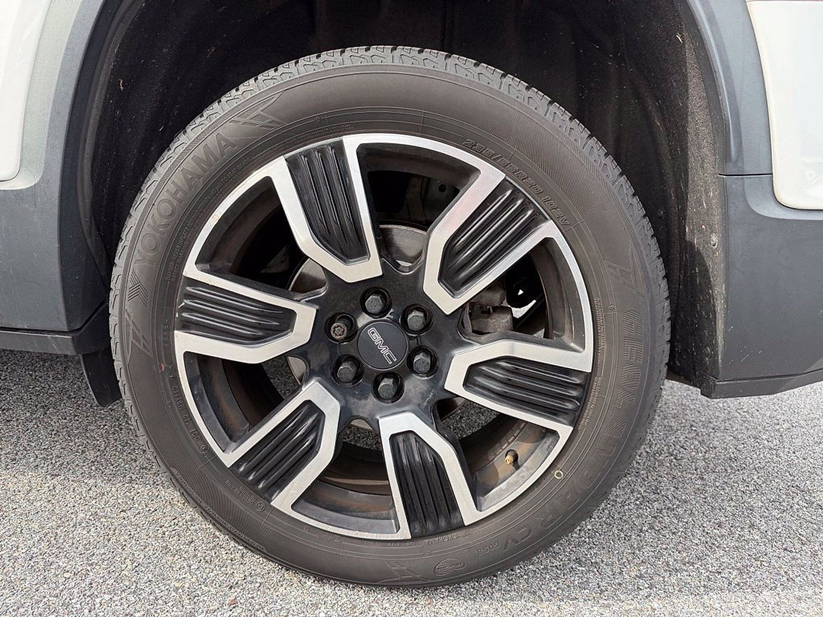 Used 2019 GMC Acadia SLT w/ Black Edition AWD/4WD image 20