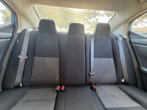 Used 2025 Nissan Sentra SV image 34