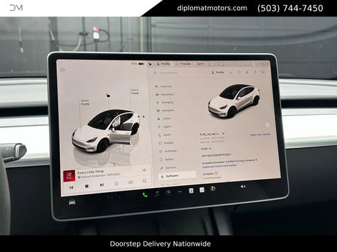 Used 2023 Tesla Model Y Long Range image 30