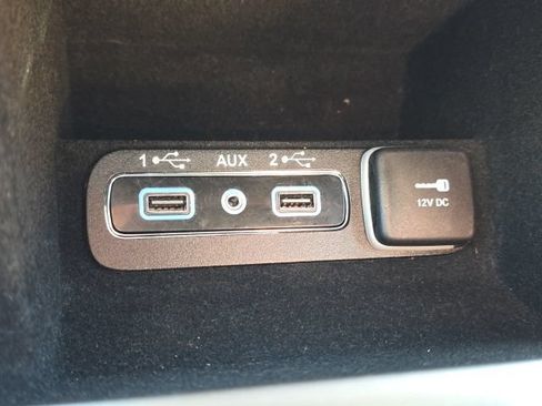 Used 2020 Jeep Grand Cherokee Laredo RWD image 16