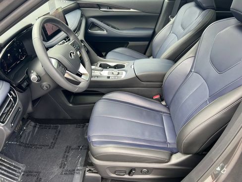 Certified 2026 INFINITI QX60 Sport w/ Dark Cargo Package AWD/4WD image 9