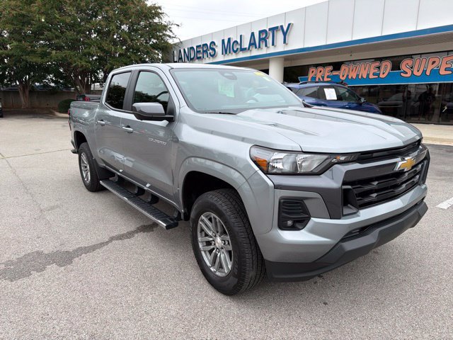 Used 2024 Chevrolet Colorado LT w/ LT Convenience Package II RWD image 1