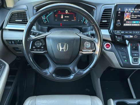 Used 2018 Honda Odyssey EX-L image 13