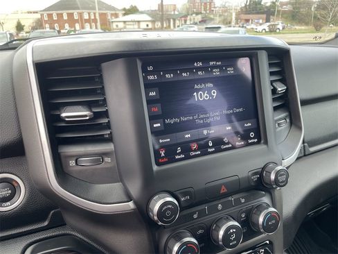 Used 2020 RAM 1500 Big Horn image 11